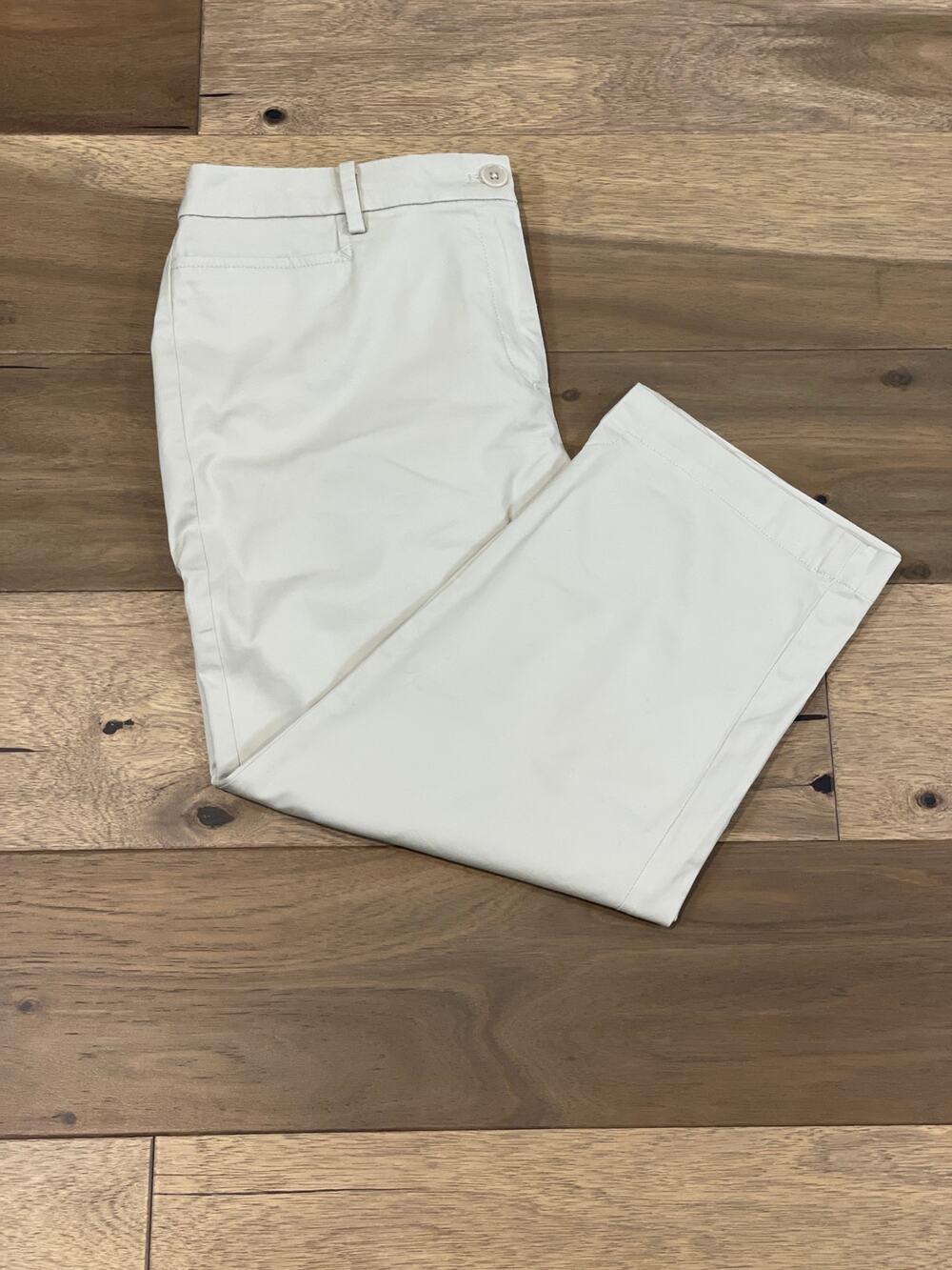 Talbots Perfect Skimmer Classic Khaki Pants Size 10